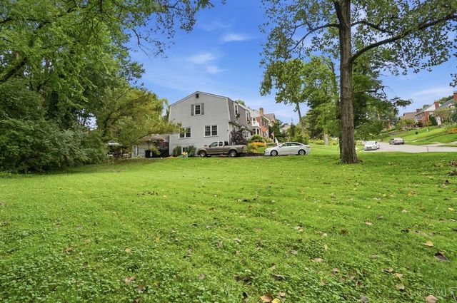5783 Pandora Avenue, Cincinnati, OH 45213