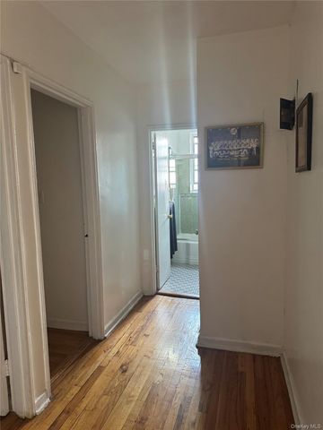 2750 Olinville Avenue 4C, Bronx, NY 10467