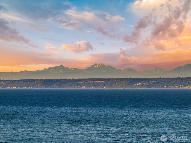 24920 S South Kingston Road NE, Kingston, WA 98346