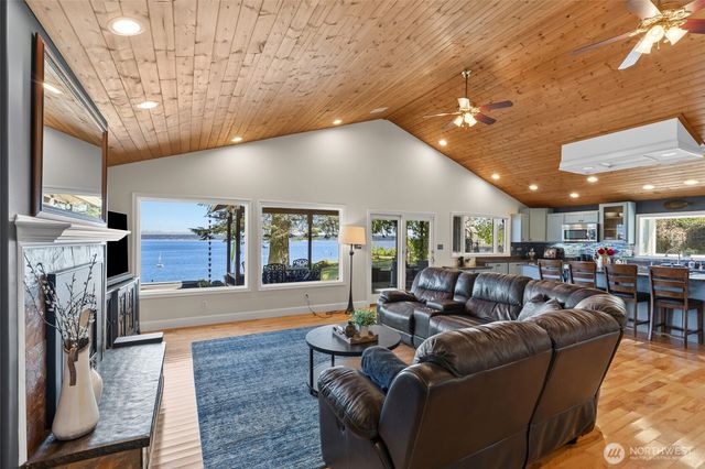 24920 S South Kingston Road NE, Kingston, WA 98346