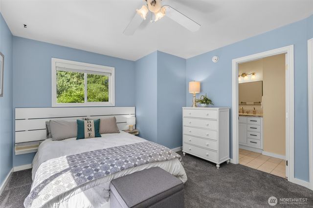 24920 S South Kingston Road NE, Kingston, WA 98346