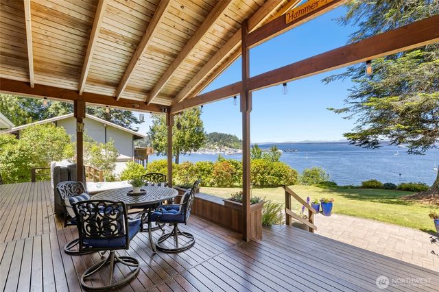 24920 S South Kingston Road NE, Kingston, WA 98346