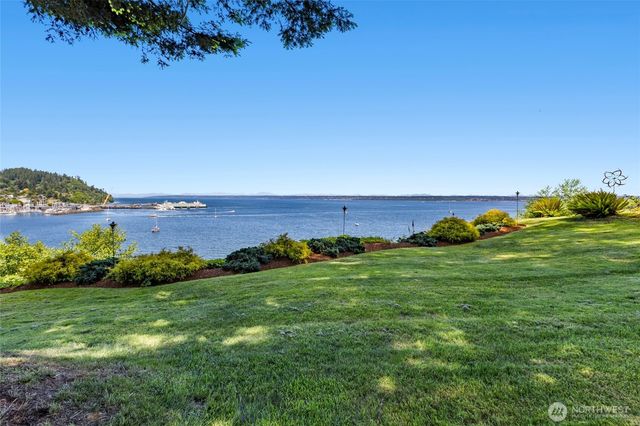 24920 S South Kingston Road NE, Kingston, WA 98346