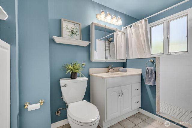 24920 S South Kingston Road NE, Kingston, WA 98346
