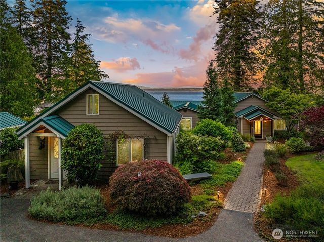 24920 S South Kingston Road NE, Kingston, WA 98346