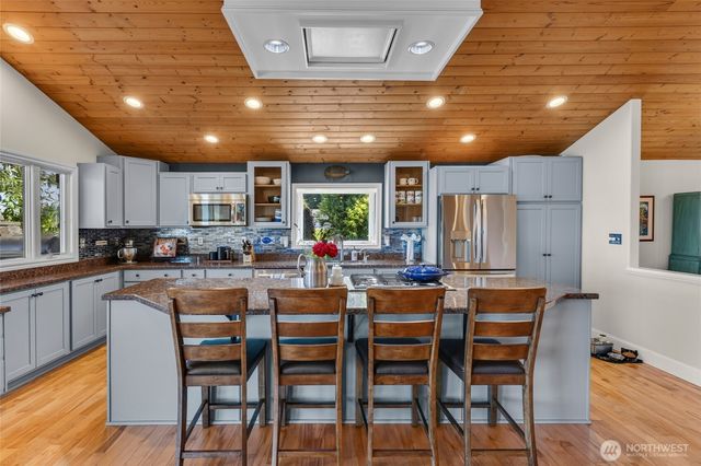 24920 S South Kingston Road NE, Kingston, WA 98346