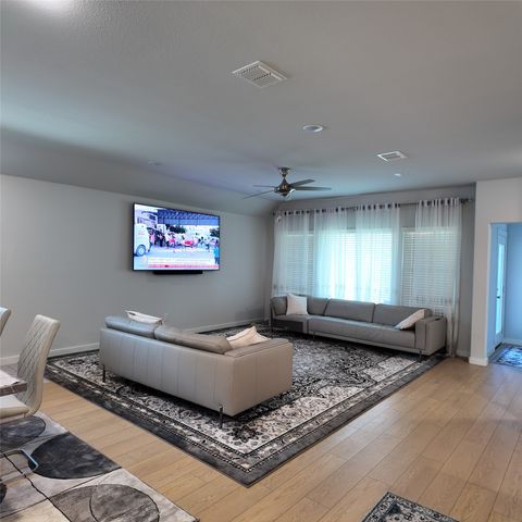 208 Hope Orchards Drive, Lavon, TX 75166