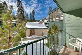 895 Canyon Boulevard 15, Mammoth Lakes, CA 93546