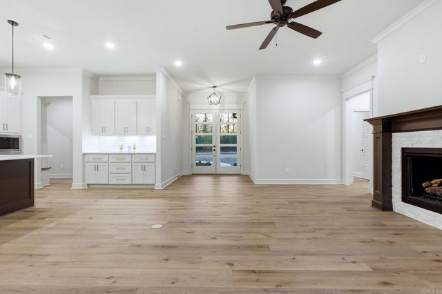 19 Fachado Way, Hot Springs Village, AR 71909