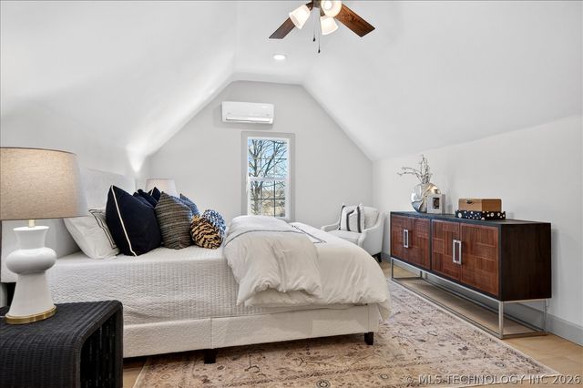 1732 S Dewey, Bartlesville, OK 74003