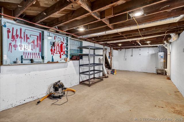 1732 S Dewey, Bartlesville, OK 74003