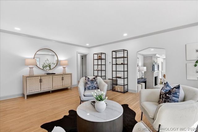 1732 S Dewey, Bartlesville, OK 74003