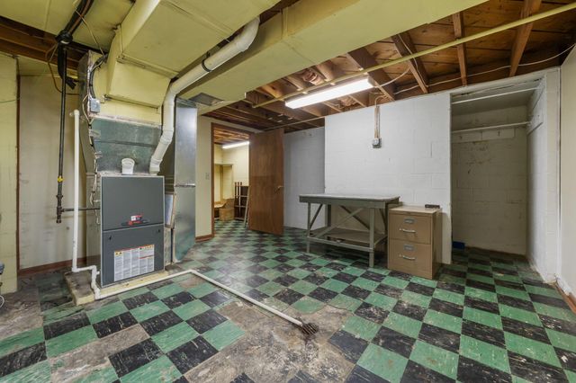 1826 Nelson Road, Lancaster, OH 43130