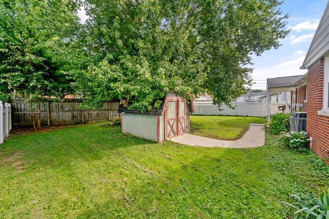 1826 Nelson Road, Lancaster, OH 43130