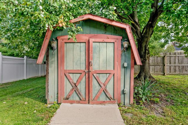 1826 Nelson Road, Lancaster, OH 43130
