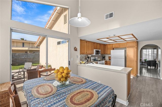 11031 Sierra Tree Lane, Riverside, CA 92505