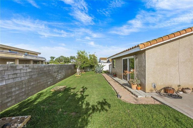 11031 Sierra Tree Lane, Riverside, CA 92505