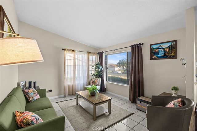 11031 Sierra Tree Lane, Riverside, CA 92505