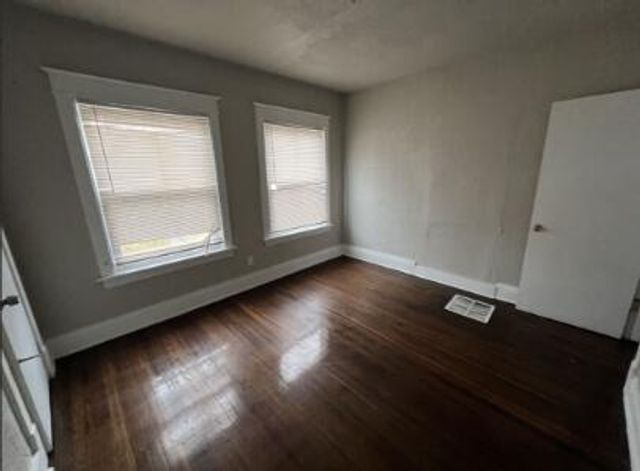824 Tyler Street, Gary, IN 46402