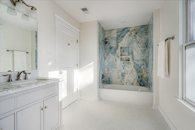 699 N EVERGREEN ST, Memphis, TN 38107