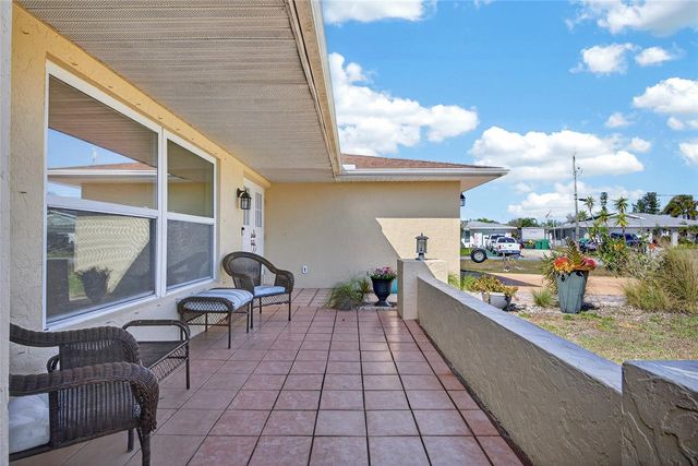 441 CHESTNUT AVENUE NW, Port Charlotte, FL 33952