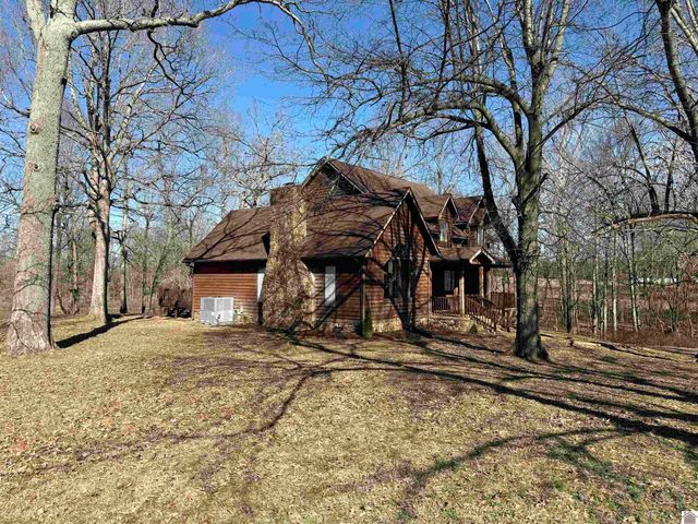 2025 E Lov Flo Sta Rd, Boaz, KY 42027