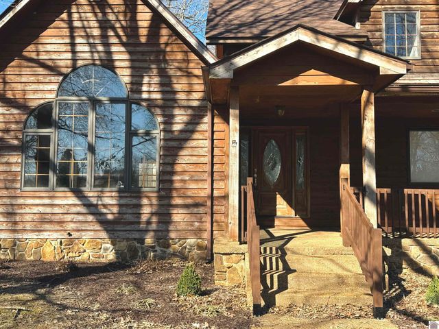 2025 E Lov Flo Sta Rd, Boaz, KY 42027