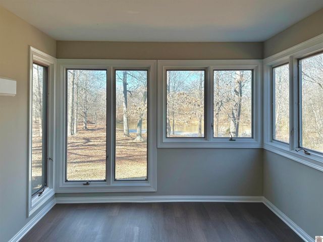 2025 E Lov Flo Sta Rd, Boaz, KY 42027