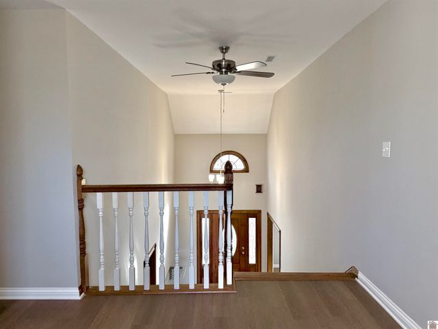 2025 E Lov Flo Sta Rd, Boaz, KY 42027