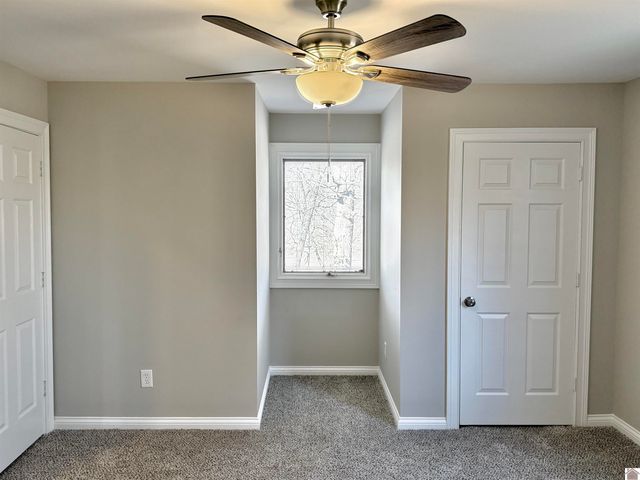 2025 E Lov Flo Sta Rd, Boaz, KY 42027