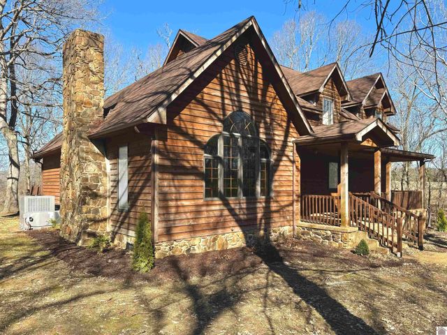 2025 E Lov Flo Sta Rd, Boaz, KY 42027