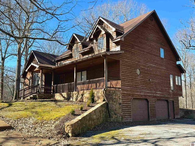 2025 E Lov Flo Sta Rd, Boaz, KY 42027