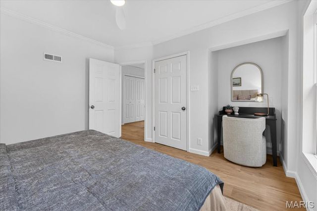 2339 Sulphur Avenue, St Louis, MO 63139