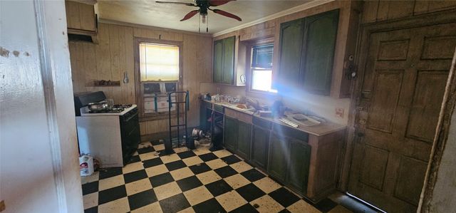 1011 Eastside Street, Bossier City, LA 71111