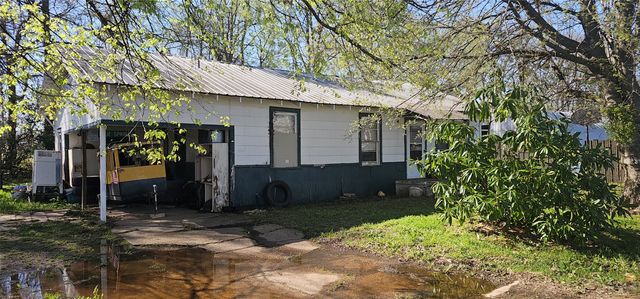 1011 Eastside Street, Bossier City, LA 71111