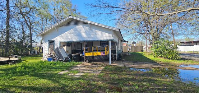 1011 Eastside Street, Bossier City, LA 71111