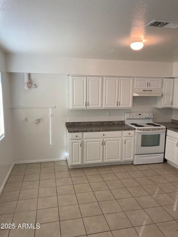 2903 E WIER Avenue, Phoenix, AZ 85040