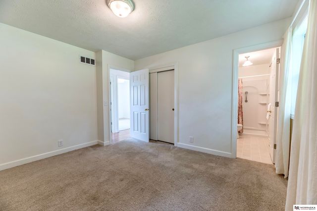 12957 Miami Circle, Omaha, NE 68164