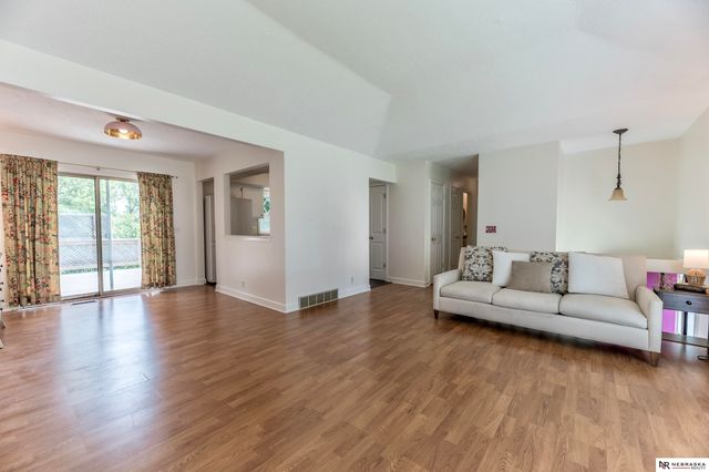 12957 Miami Circle, Omaha, NE 68164