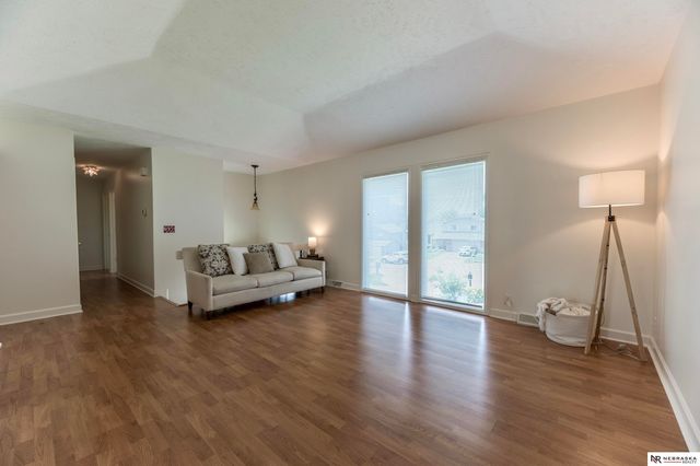 12957 Miami Circle, Omaha, NE 68164