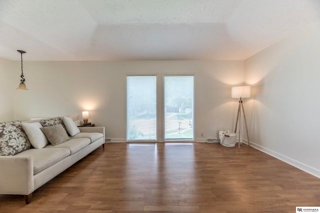 12957 Miami Circle, Omaha, NE 68164