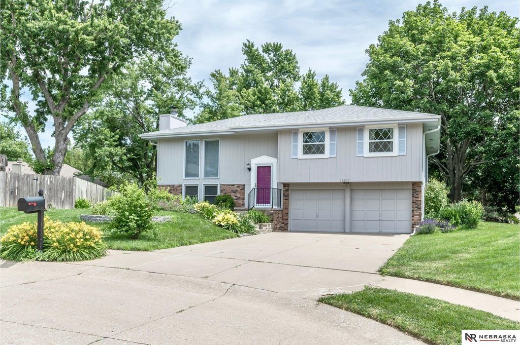 12957 Miami Circle, Omaha, NE 68164