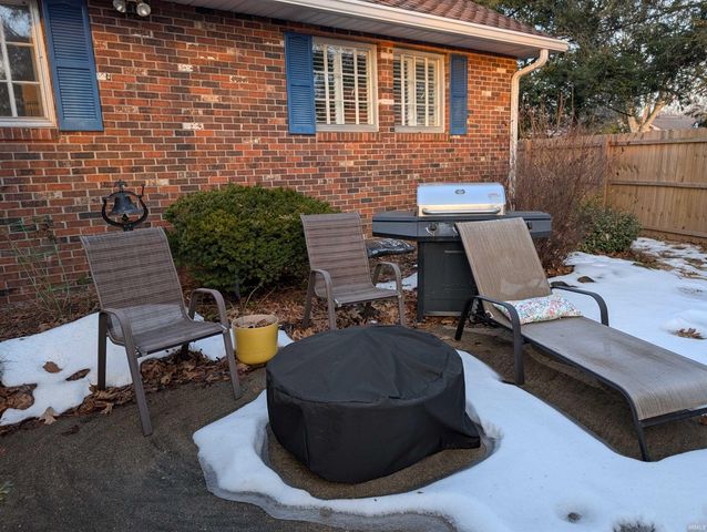 1611 Burnett Lane, Vincennes, IN 47591