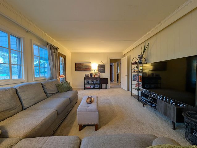 1611 Burnett Lane, Vincennes, IN 47591