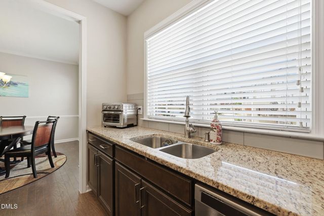 2104 Peakside Drive, Apex, NC 27523