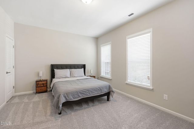 2104 Peakside Drive, Apex, NC 27523