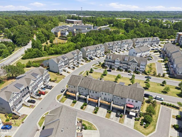 2104 Peakside Drive, Apex, NC 27523