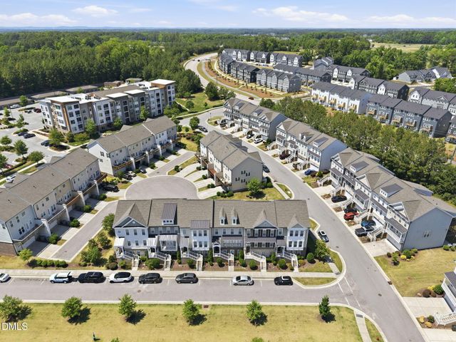 2104 Peakside Drive, Apex, NC 27523