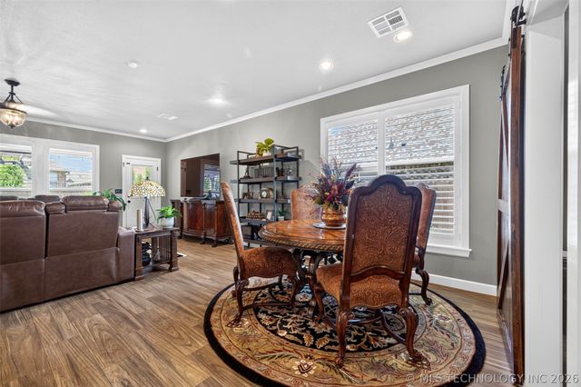 8108 N 77th Avenue, Owasso, OK 74055