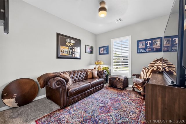 8108 N 77th Avenue, Owasso, OK 74055
